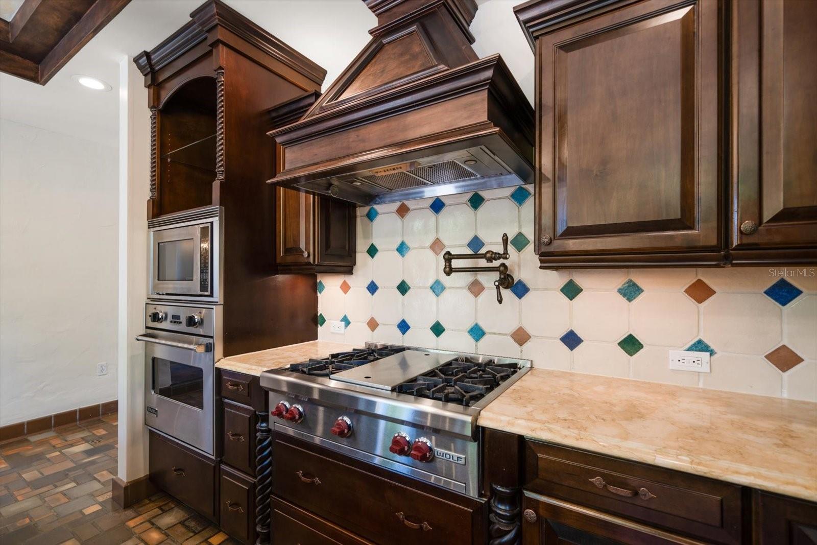 Gourmet Kitchen