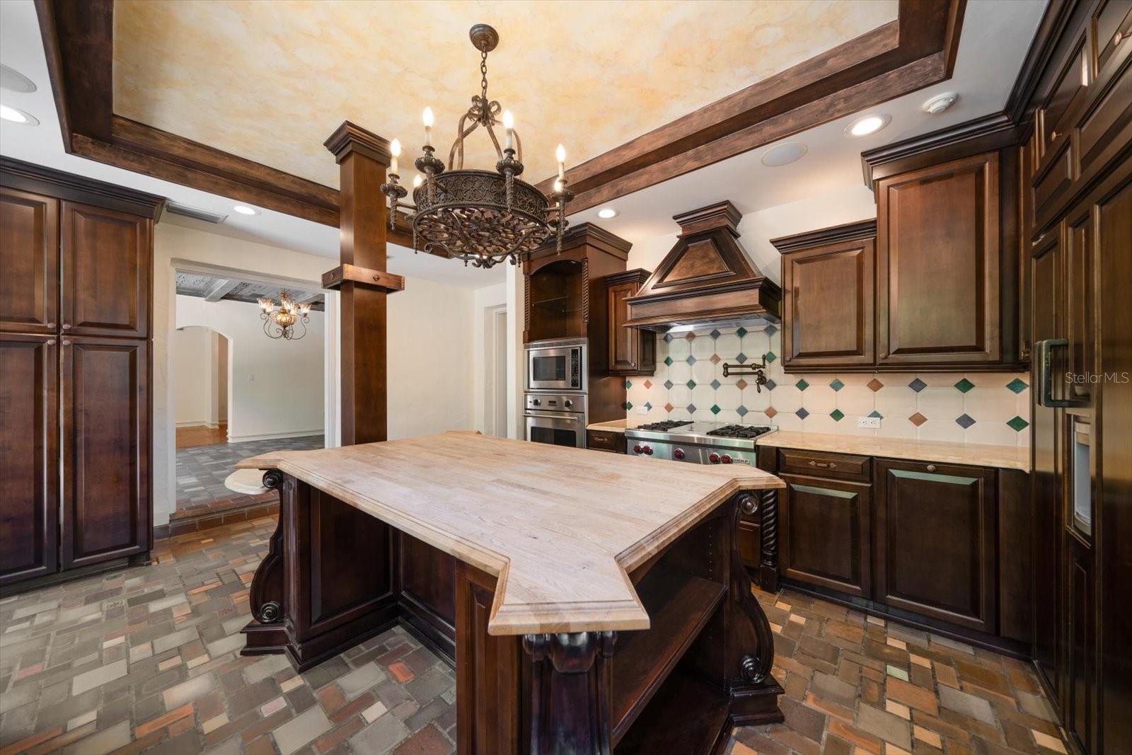 Gourmet Kitchen