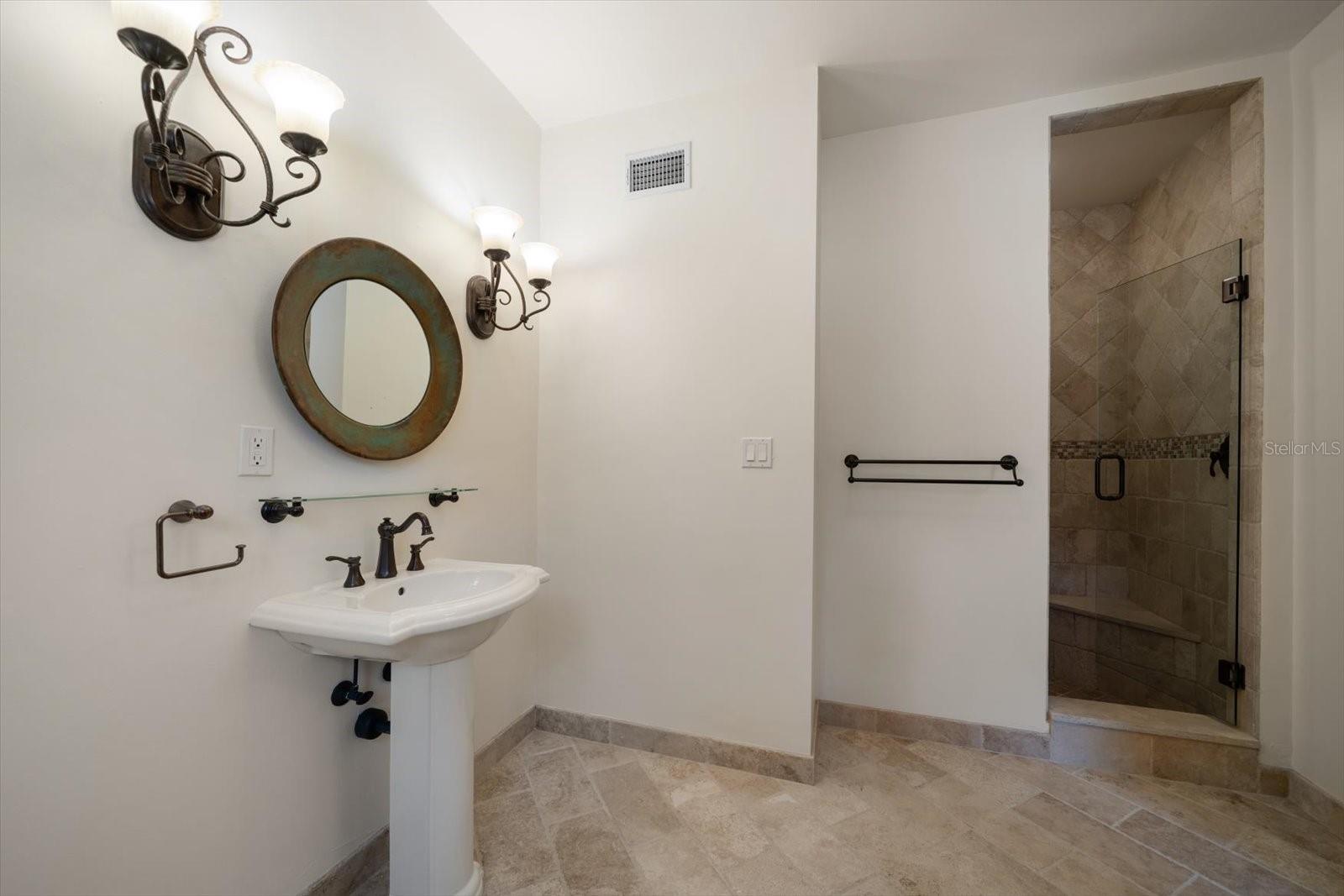 Bedroom 4 - Bath