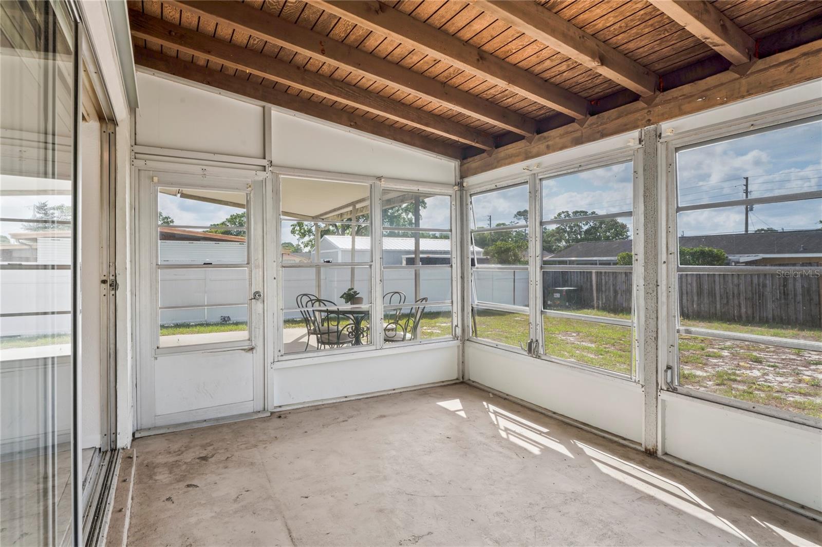 Lanai Covered/Enclosed