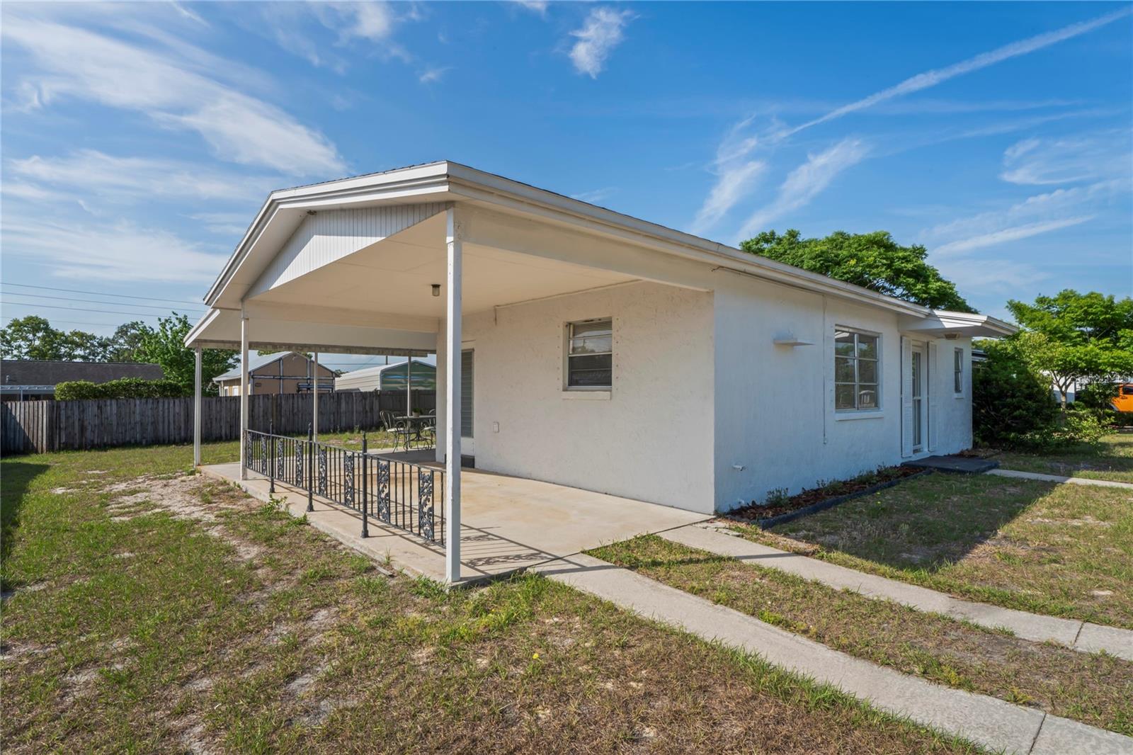 Carport