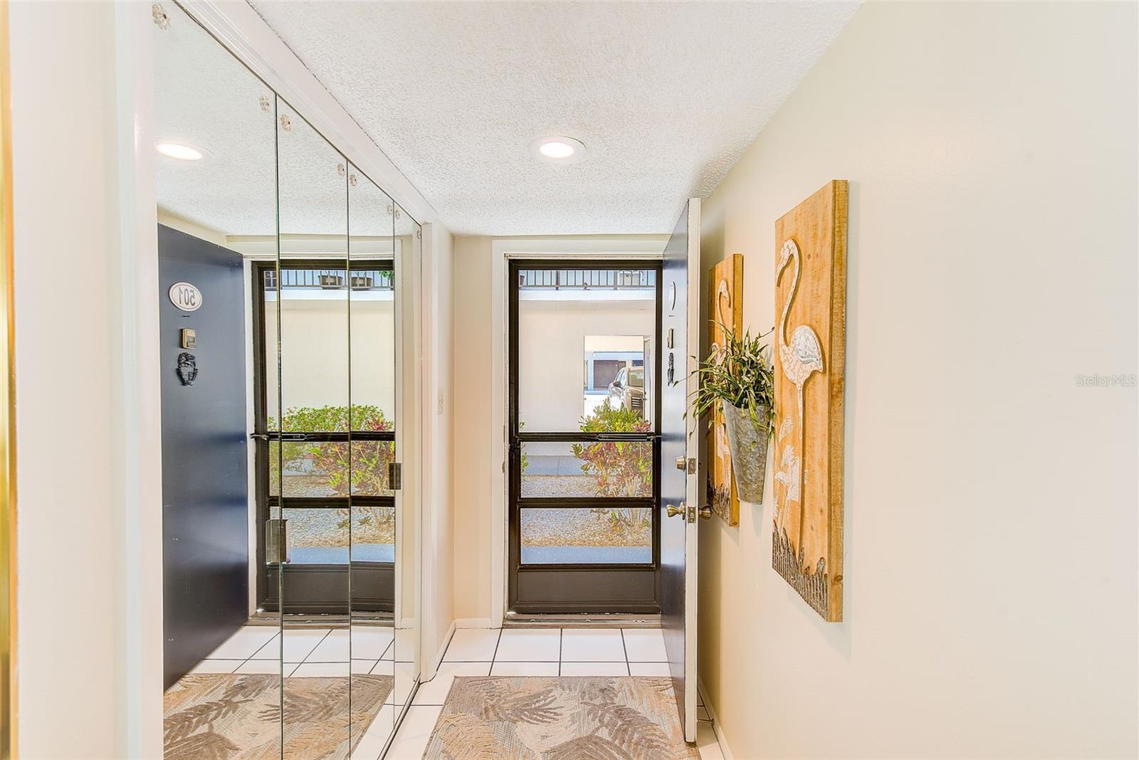 Front Entryway & Laundry Closet