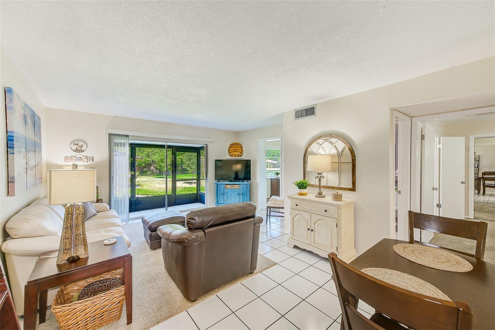 Living Room/Dining Room
