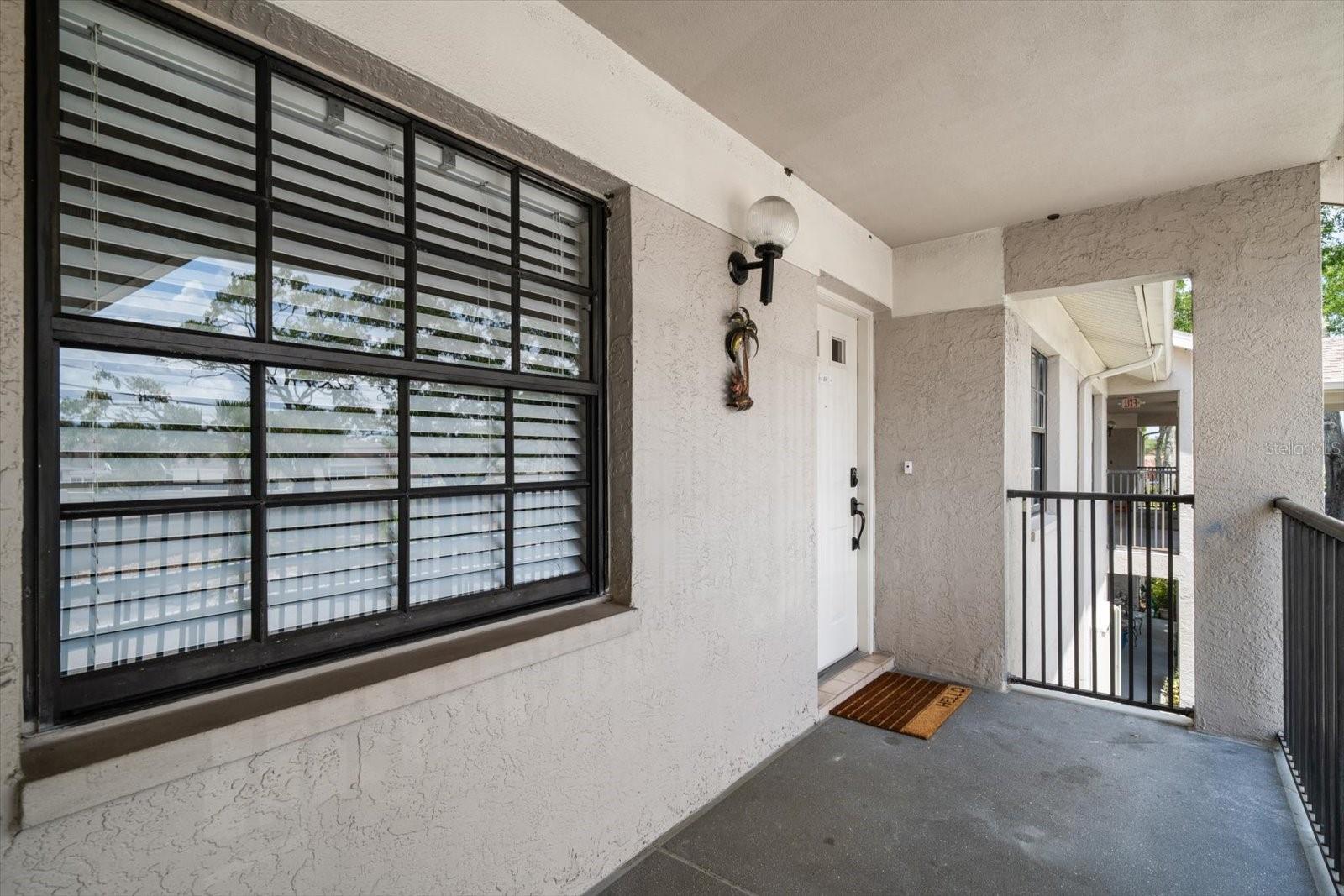 2nd Floor Front Entry