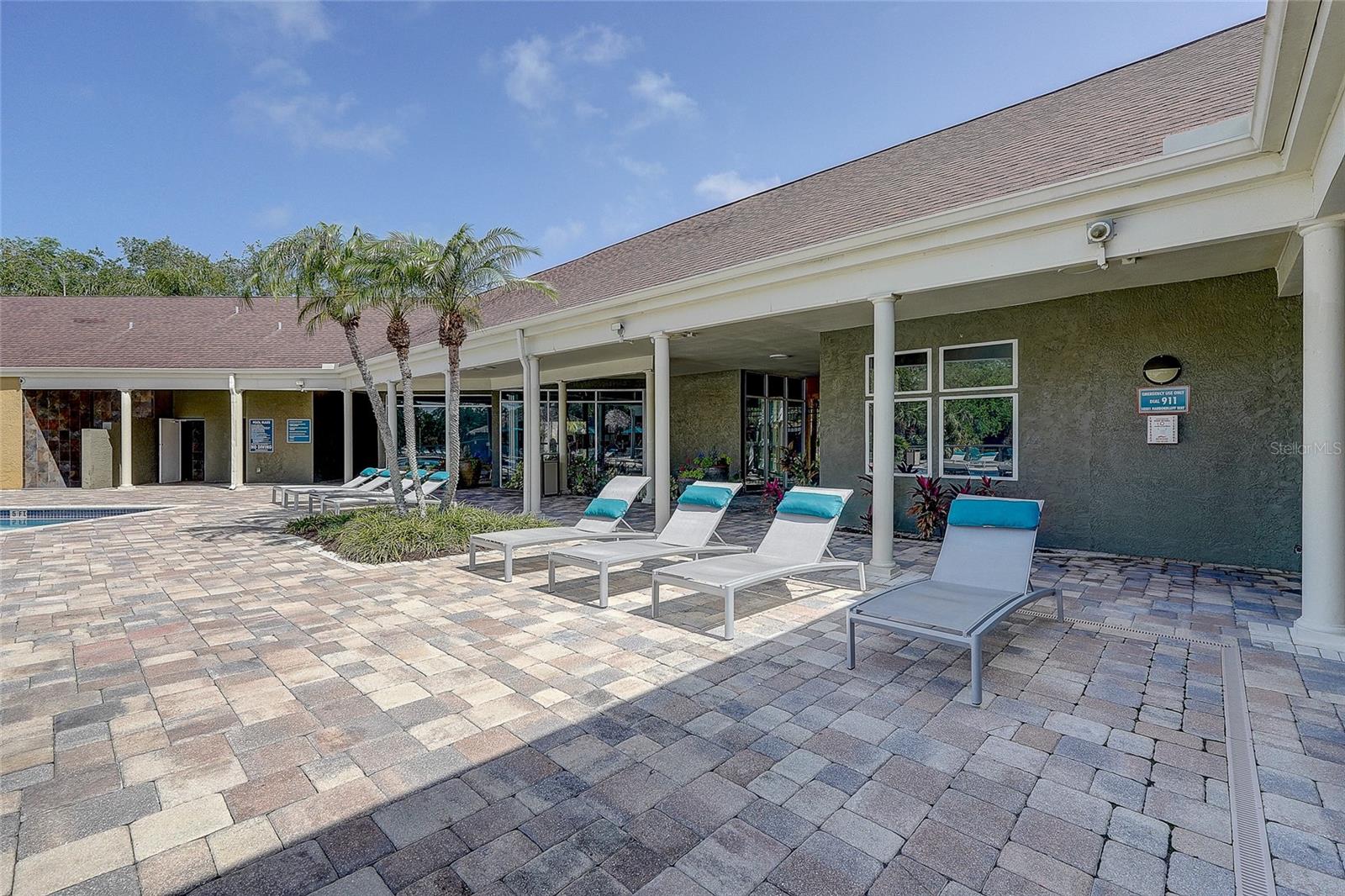 Huge Paver'd Deck