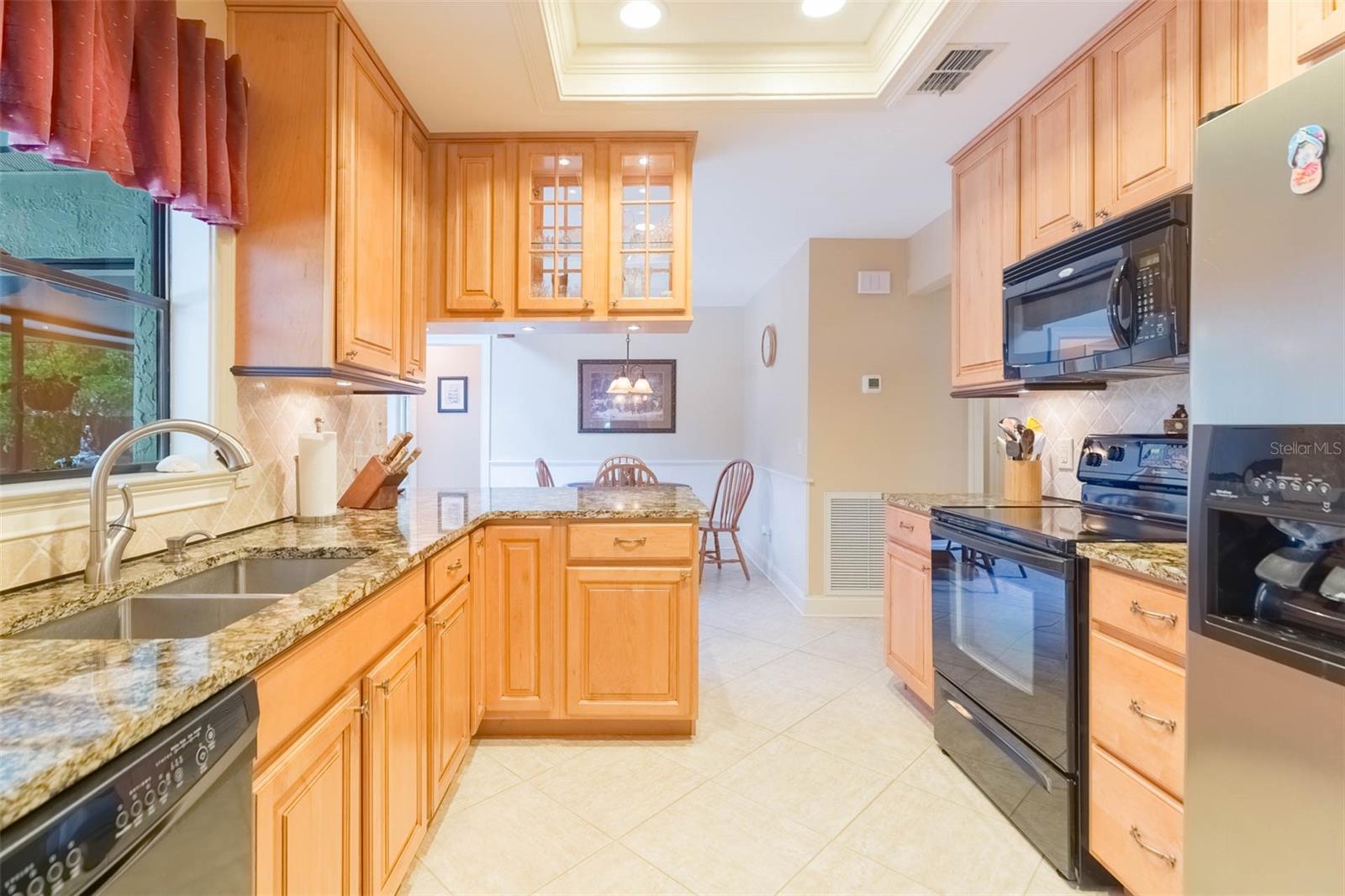 Full Kitchen