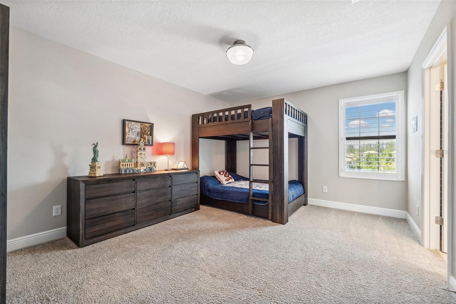 Upstairs bedroom 2