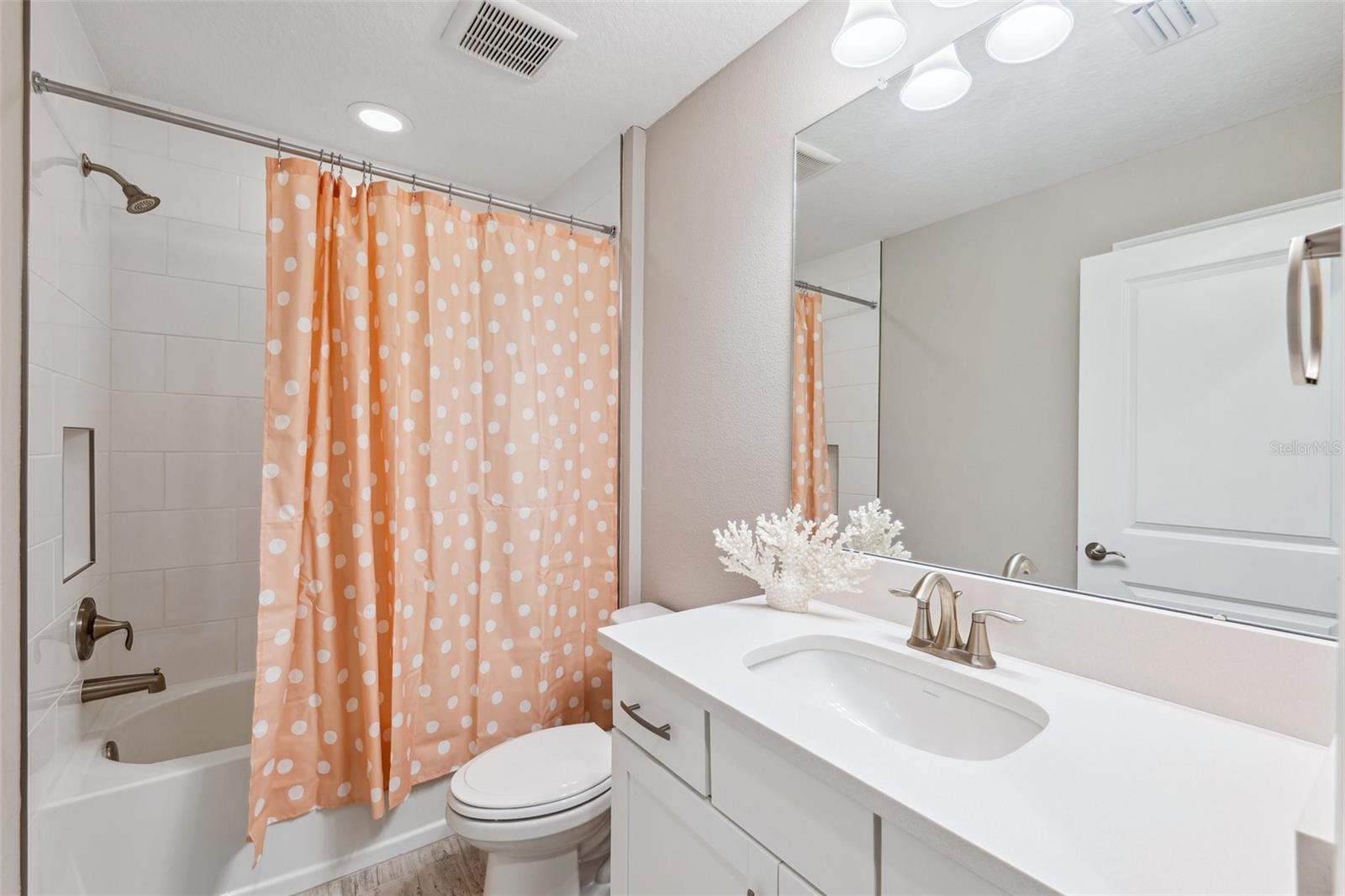 Upstairs bath 3