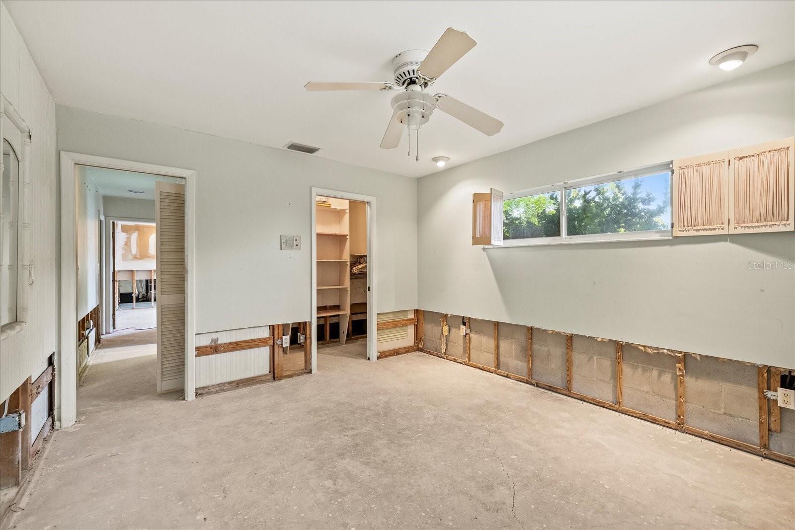 Guest bedroom near kitchen