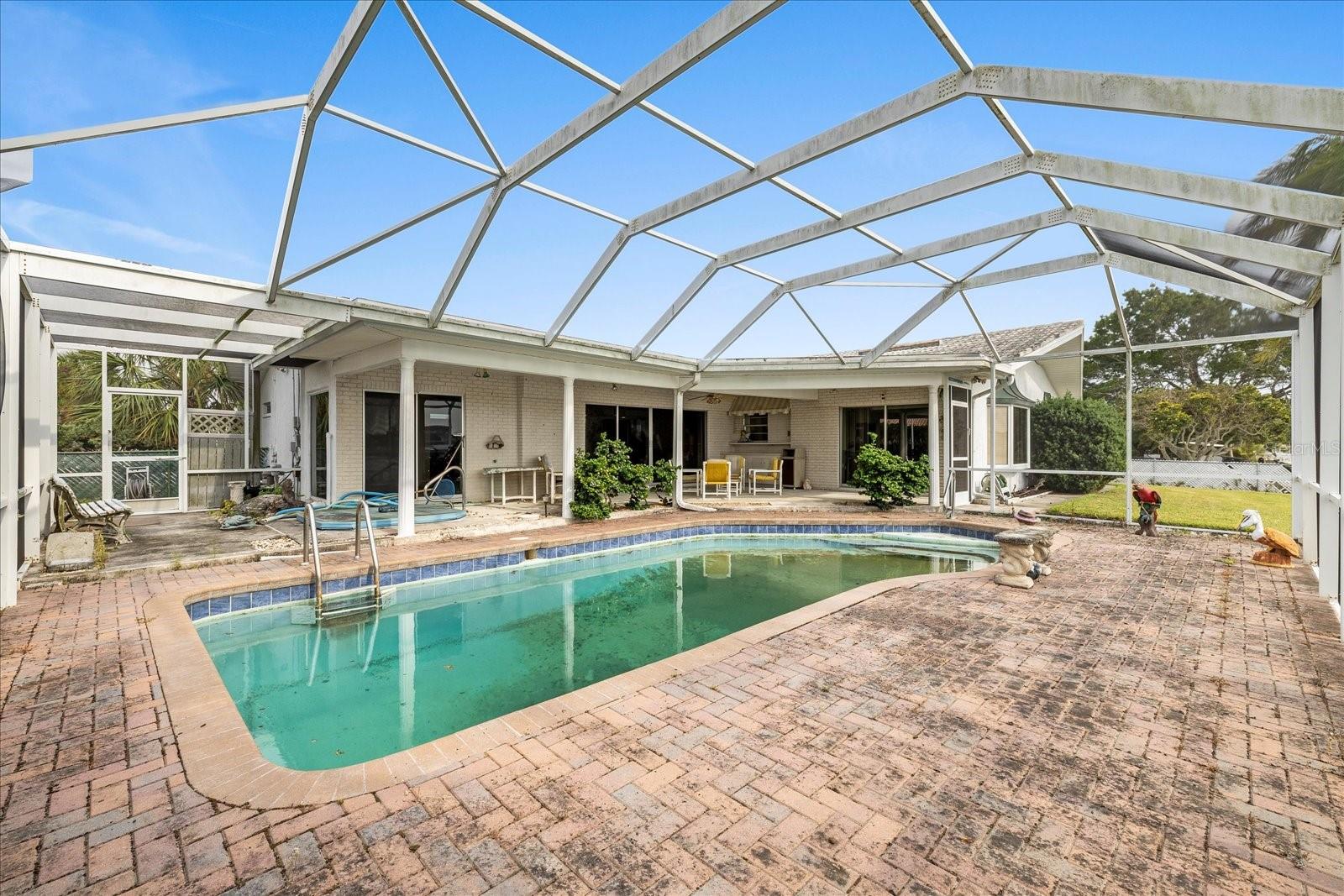 Screened pool/hotub/covered porch area
