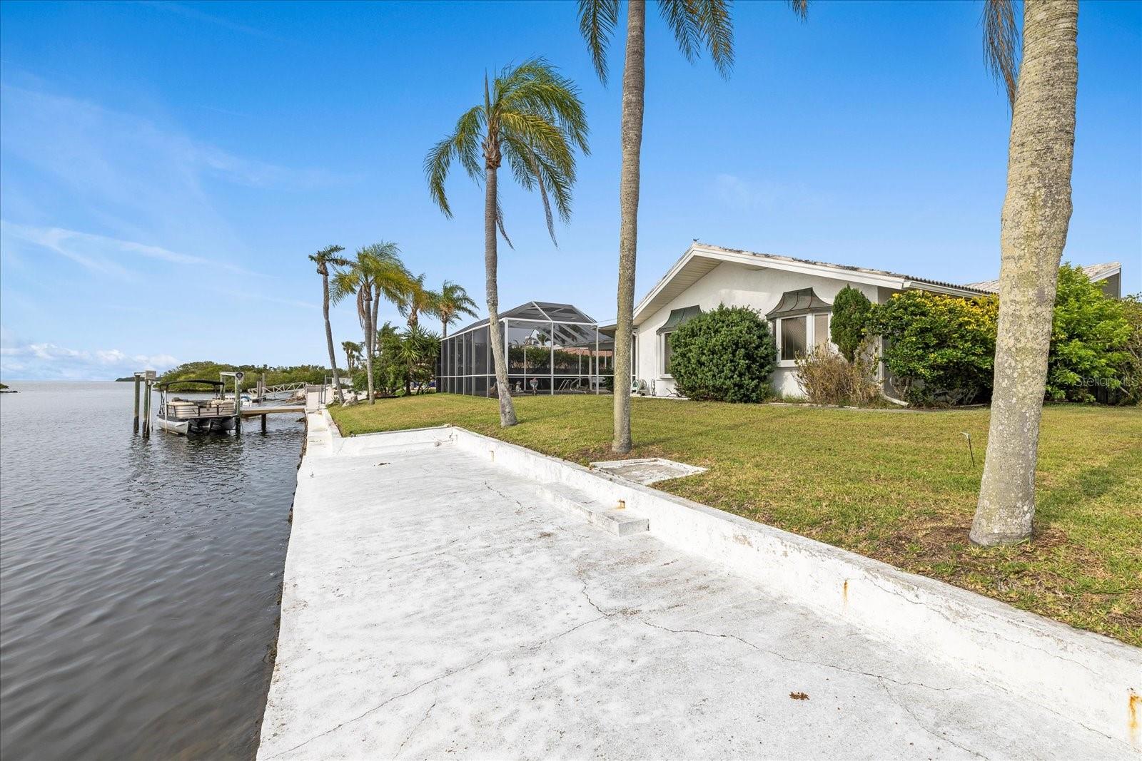 Straight boat access to deep water Gulf waters