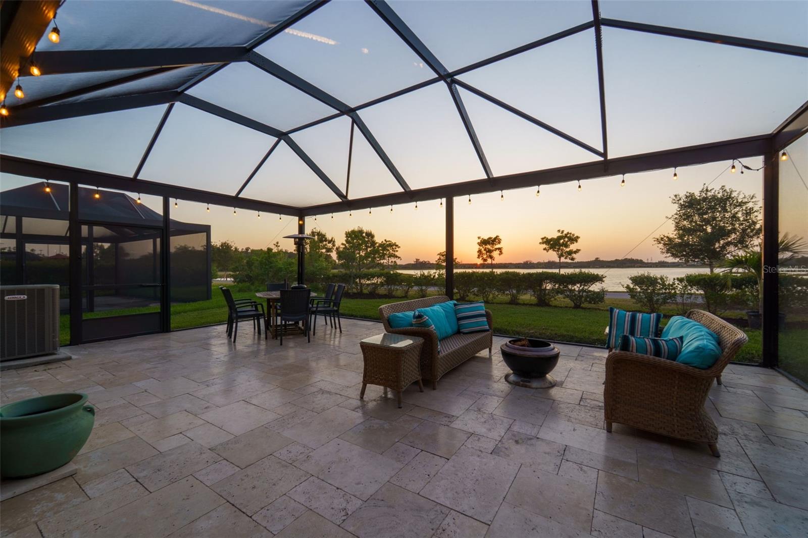 Stunning sunset views from the lanai every night!