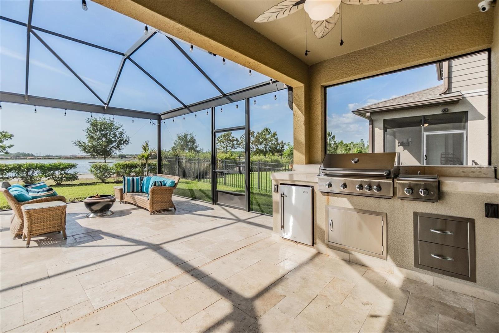 Outdoor kitchen and covered space!