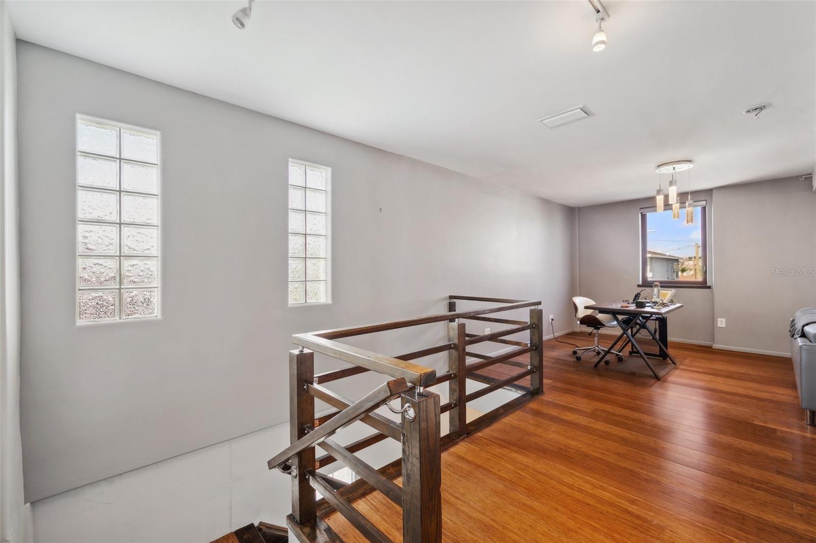 Stairway to 1 Bed 1 Bath