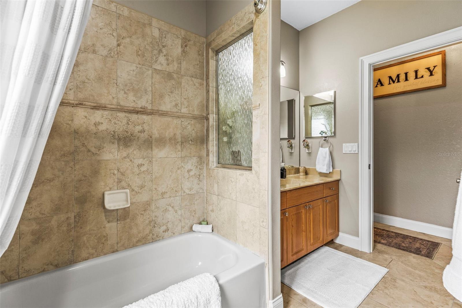 Second bath shared between bedrooms two and three
