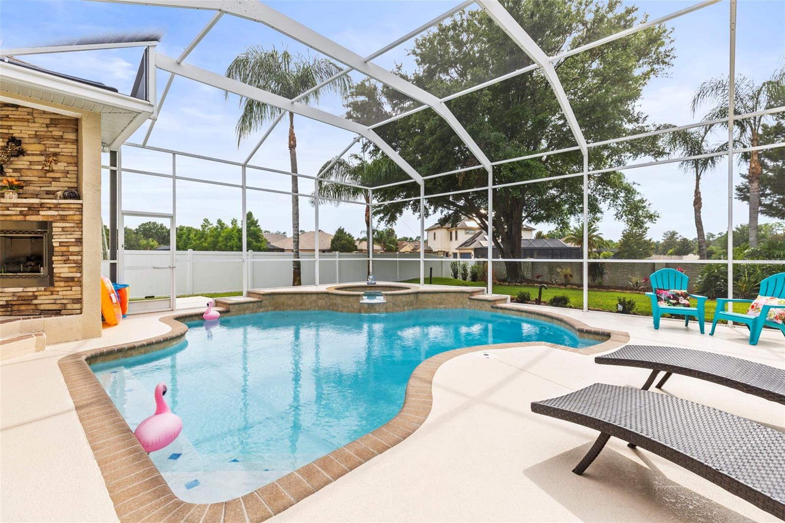 Solar heated pool with ample area to host your friends and family