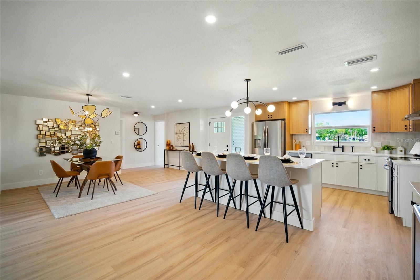Be wowed by this open floorplan!