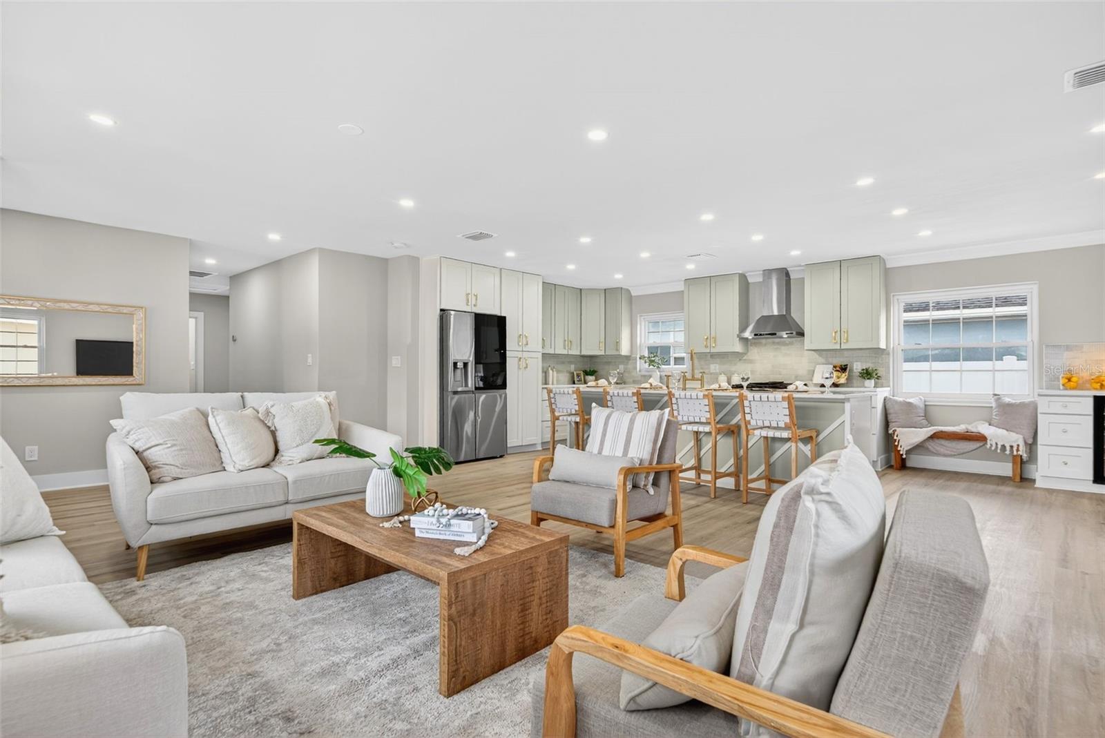 Open floorplan!