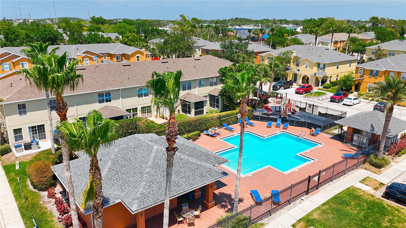Community Area - Pool & Playground