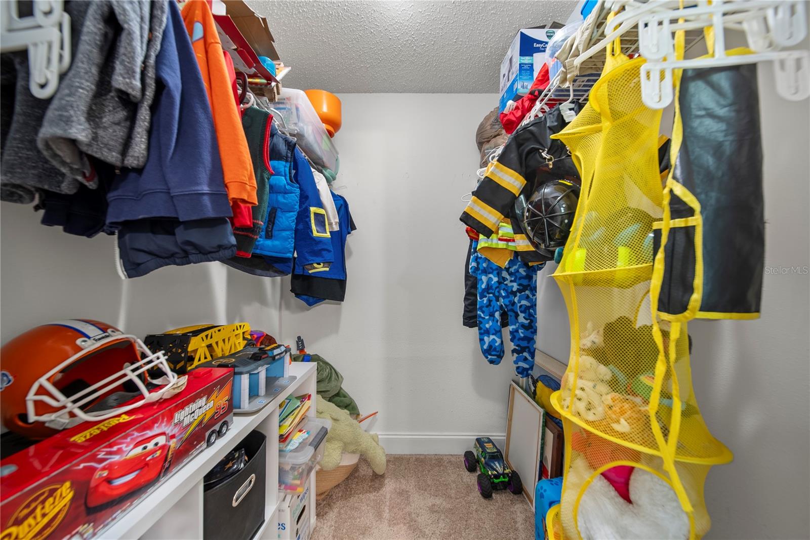 Walk-in closet (Bedroom 3)