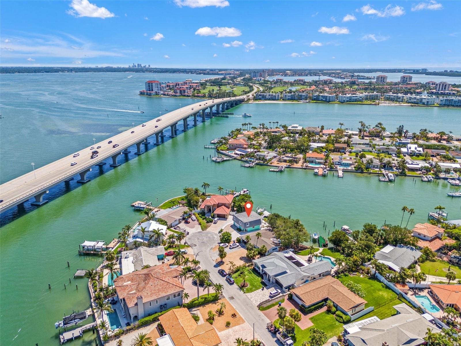 Deep water leading around the point and to the right towards the Gulf