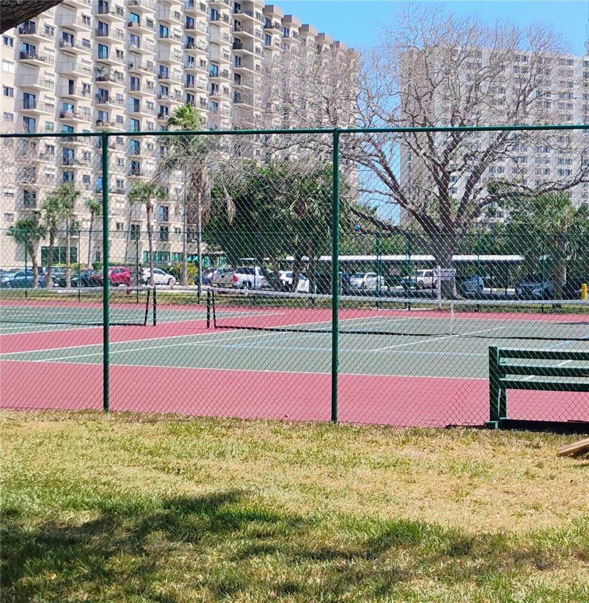 TB8380745