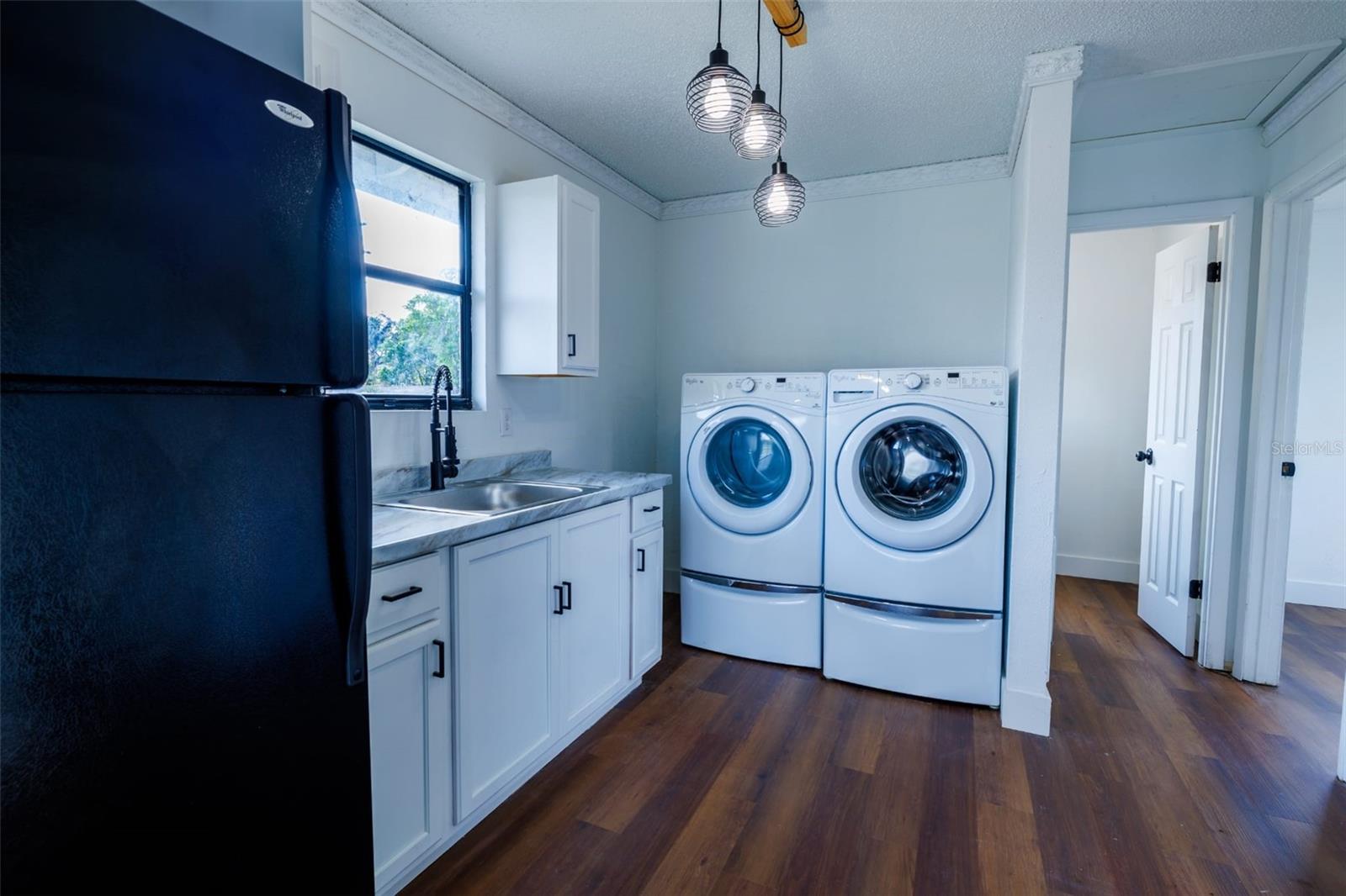 kitchen - laundry