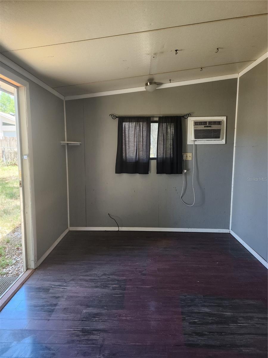 Back Room with separate entrance