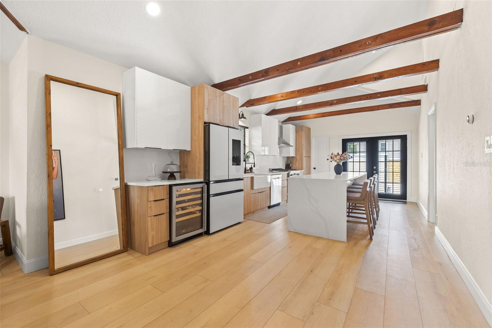 Free Flowing Open Floor Plan