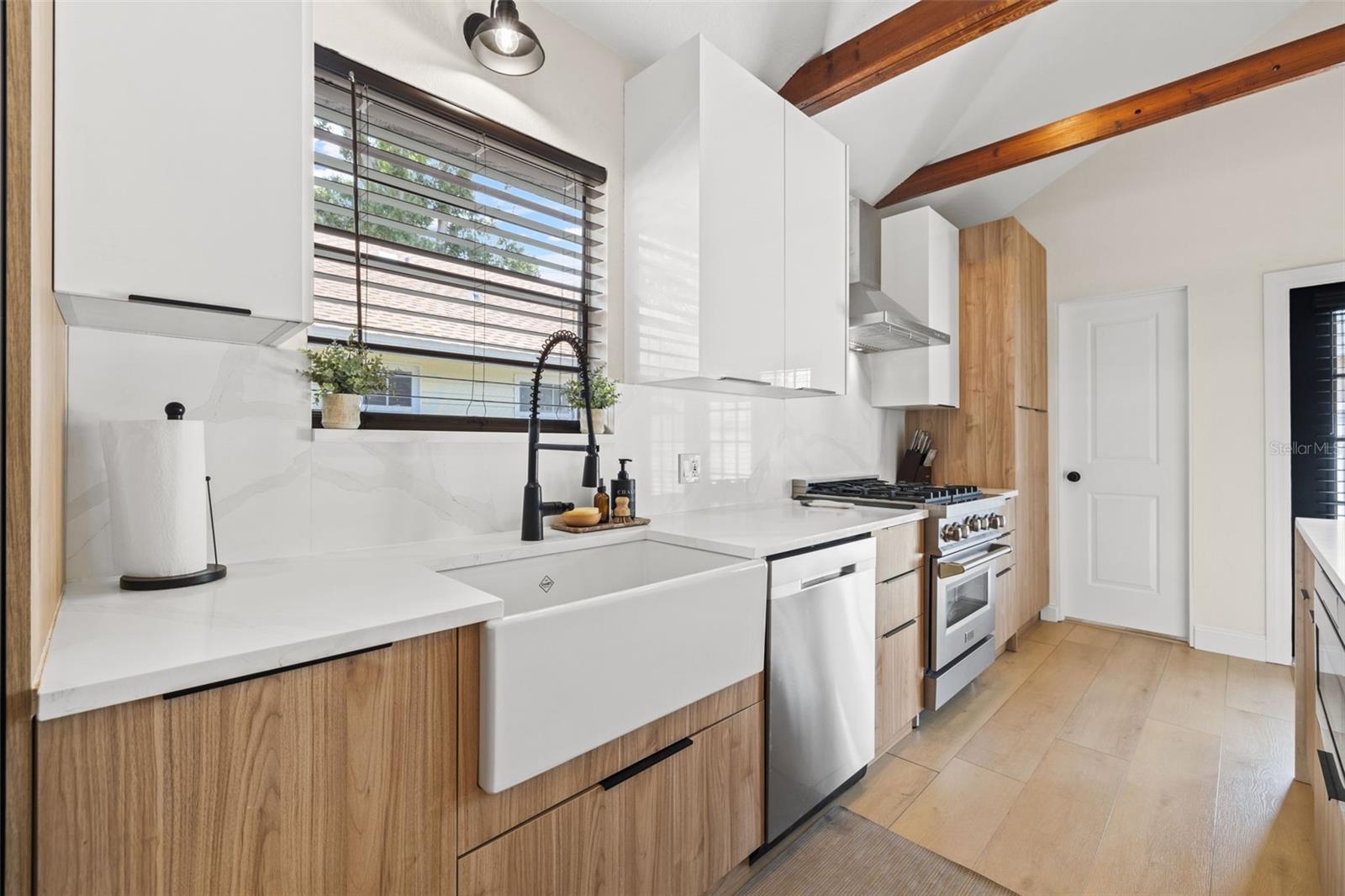 Shaws Farmhouse Sink