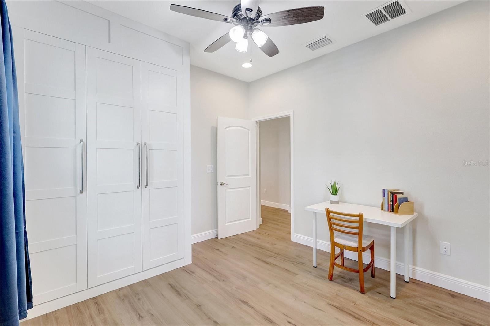 Den/Office/possible Bedroom