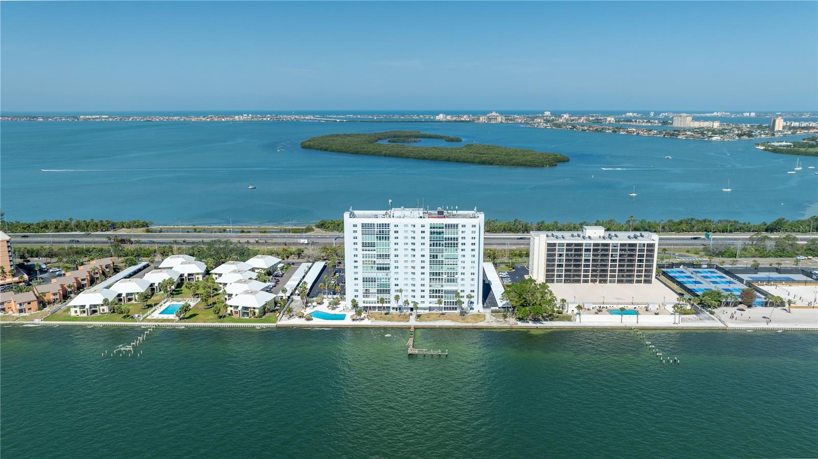 Sky Harbour is an amazing waterfront community