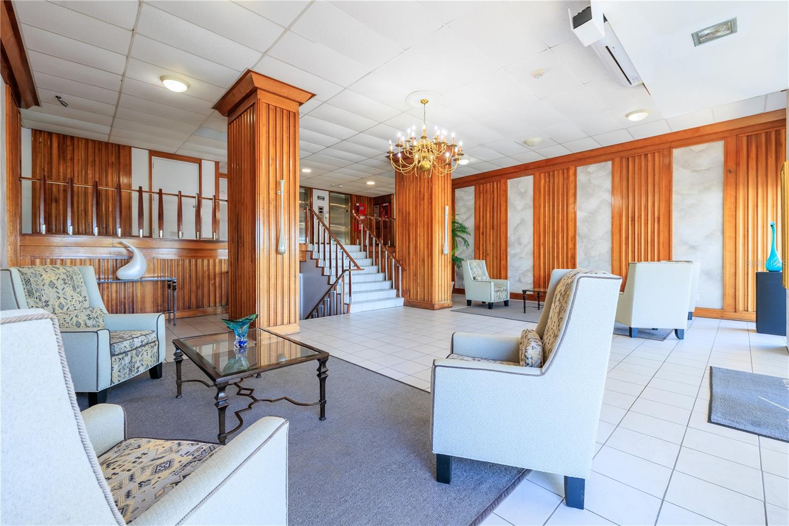 Front lobby offers plenty of space to lounge, meet with neighbors or await guests.