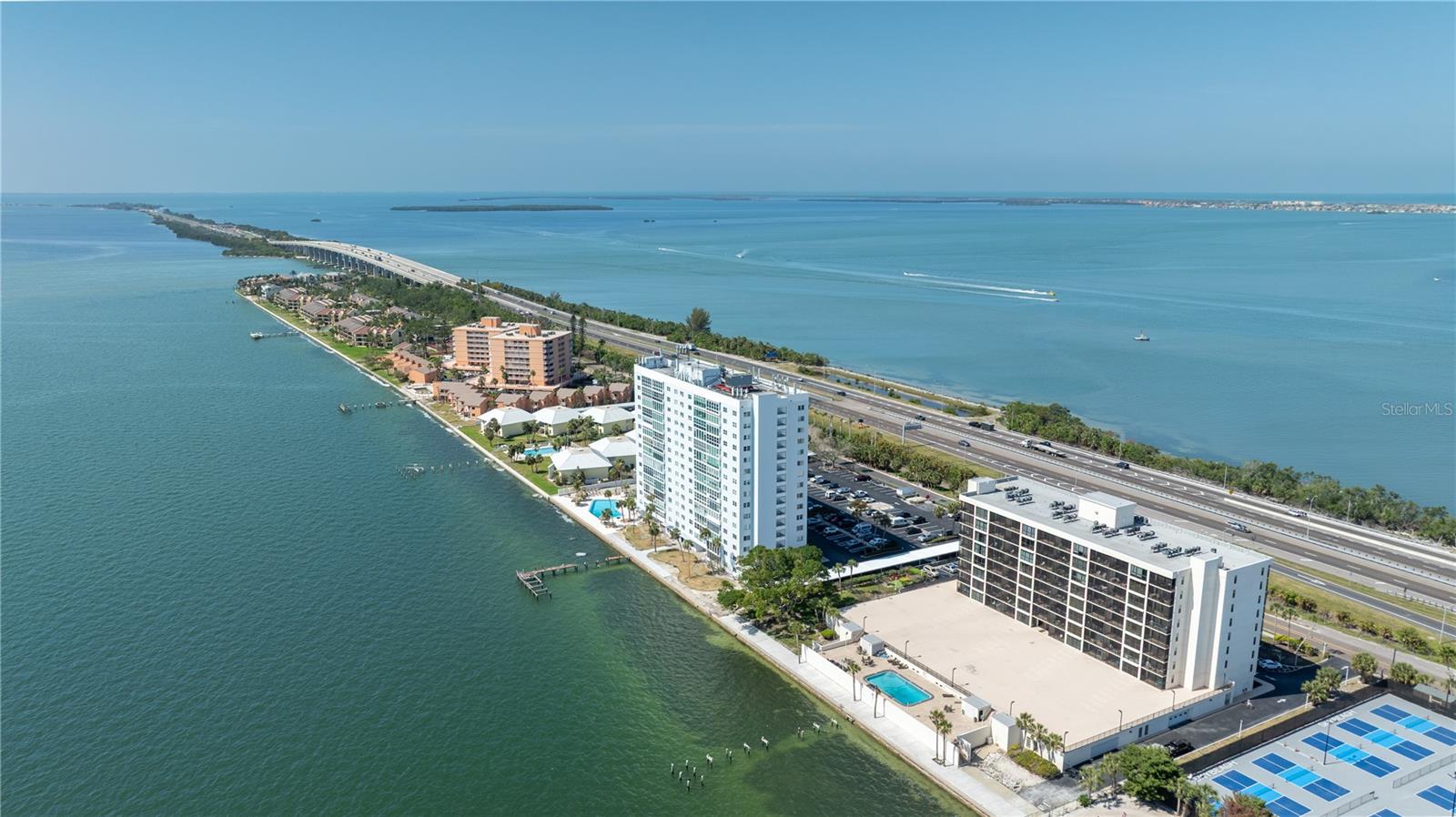An amazing spot for anyone who loves the outdoors. Bike and walking trails nearby.