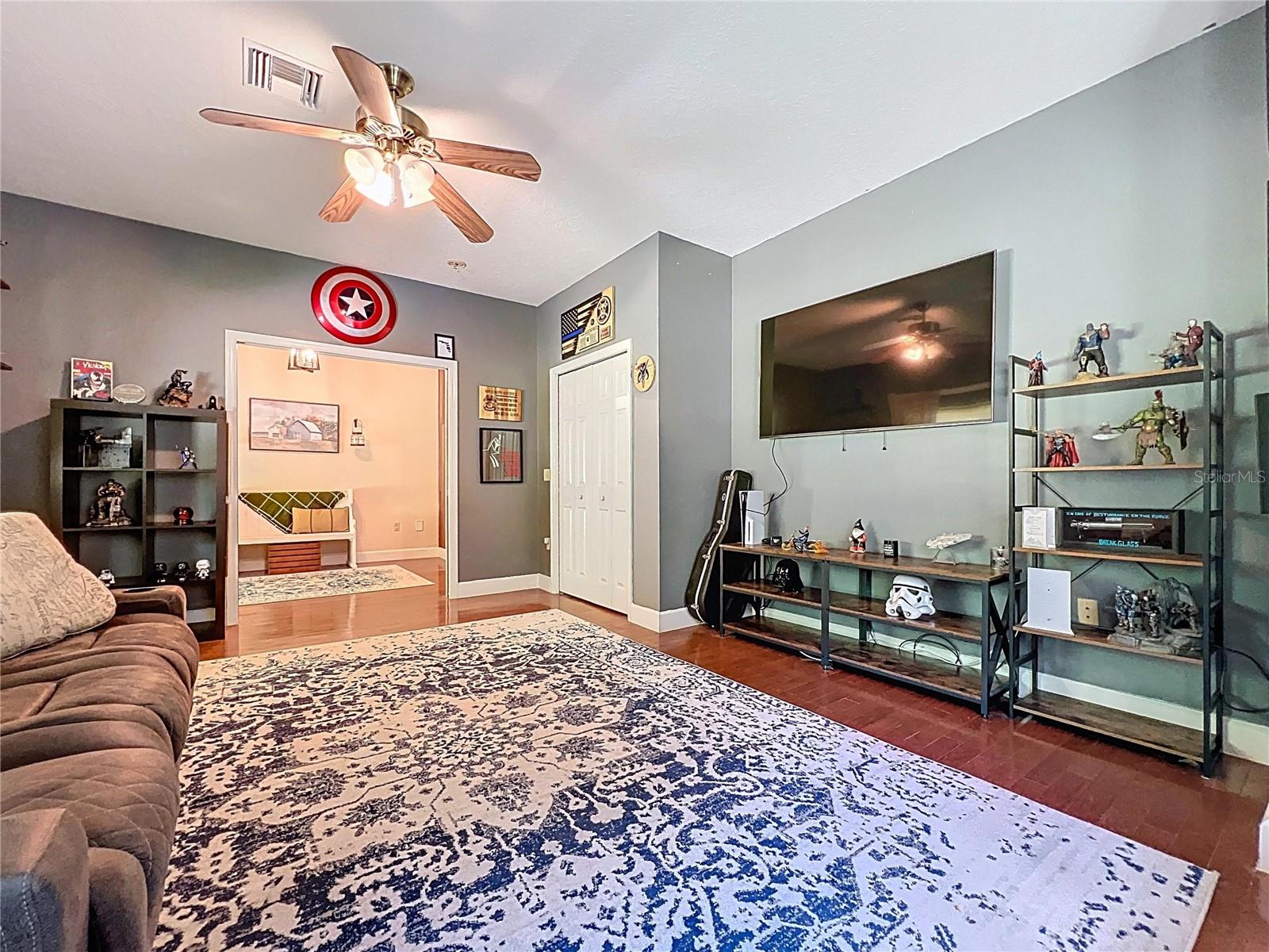 Flex Space / Bedroom