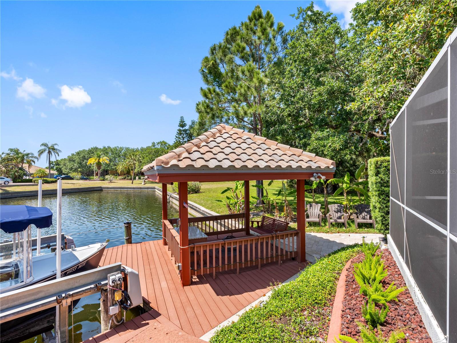 Gazebo (12x12)