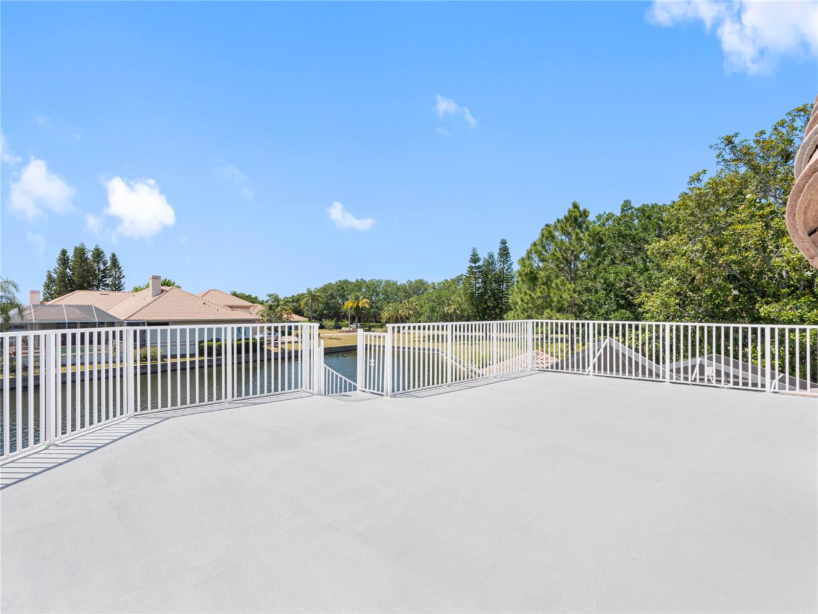 Rooftop deck