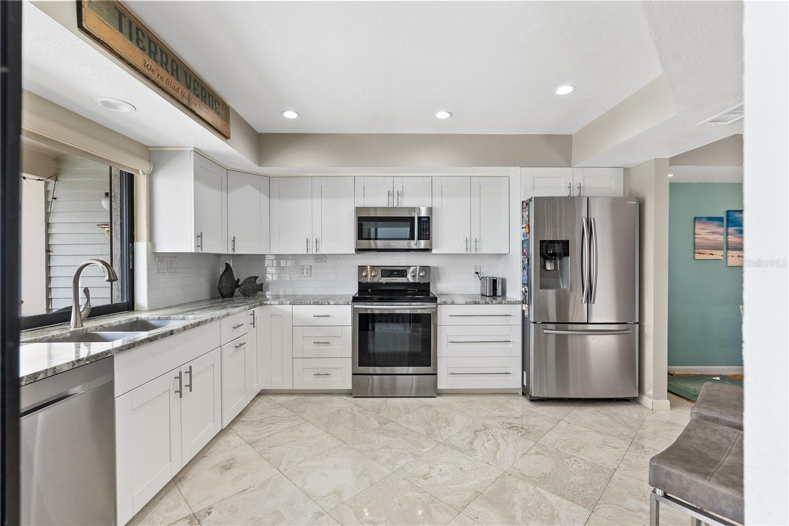Bright, airy, beautiful kitchen