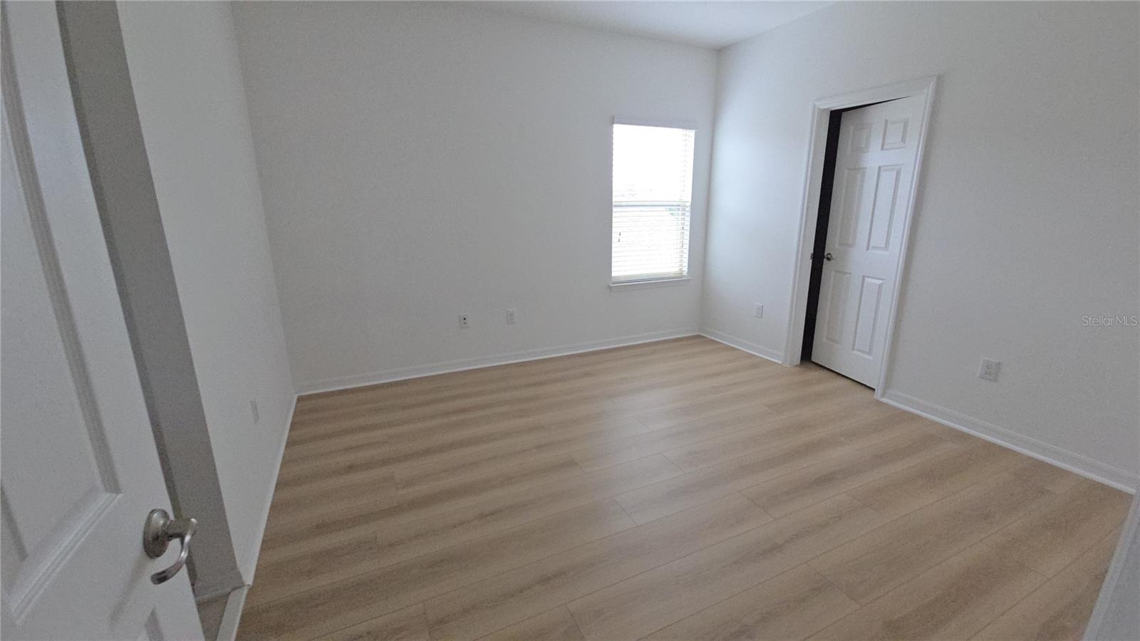 down stair bed room 2