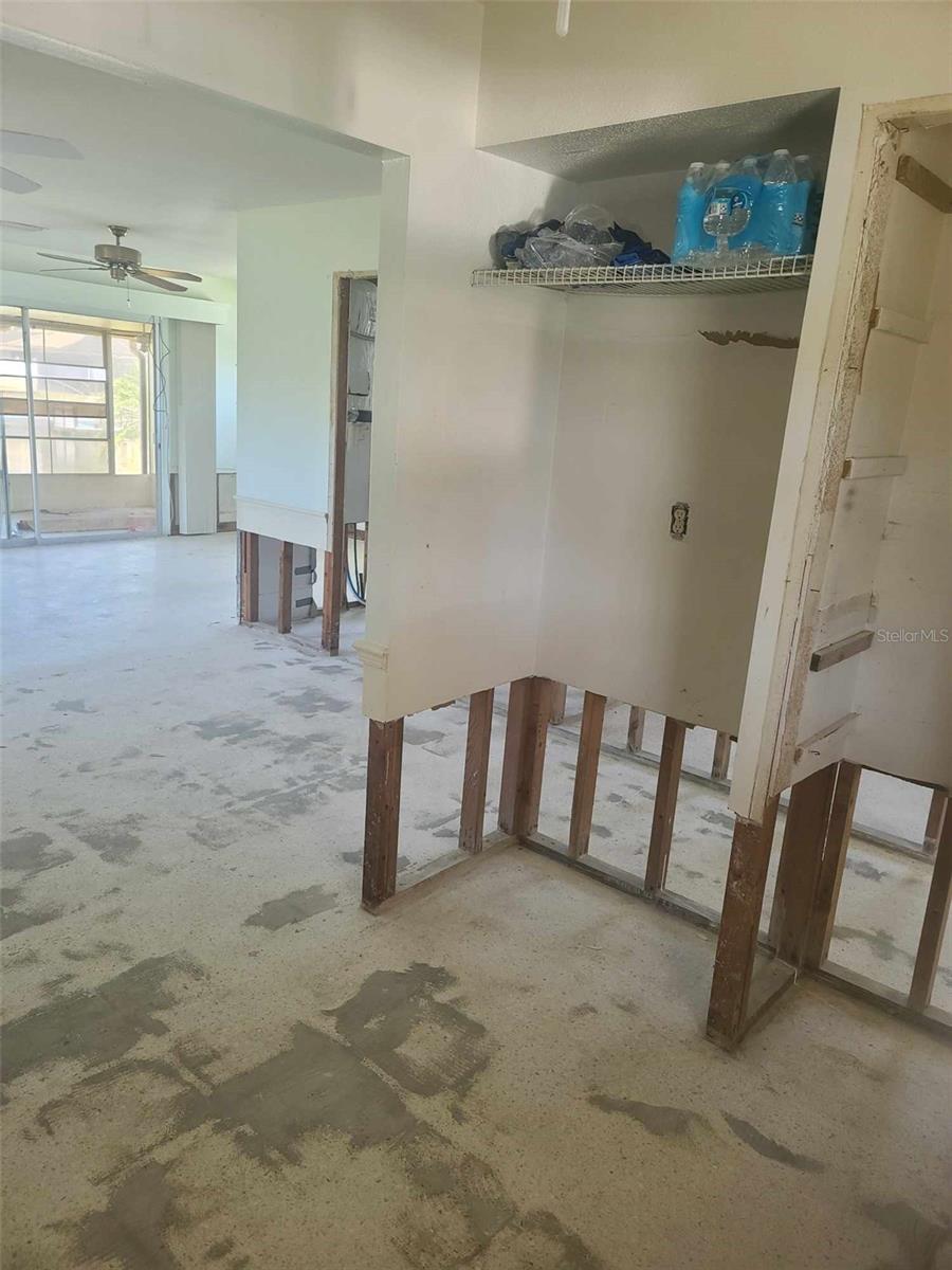 Kitchen ready to be opened up into DR/FR/combo