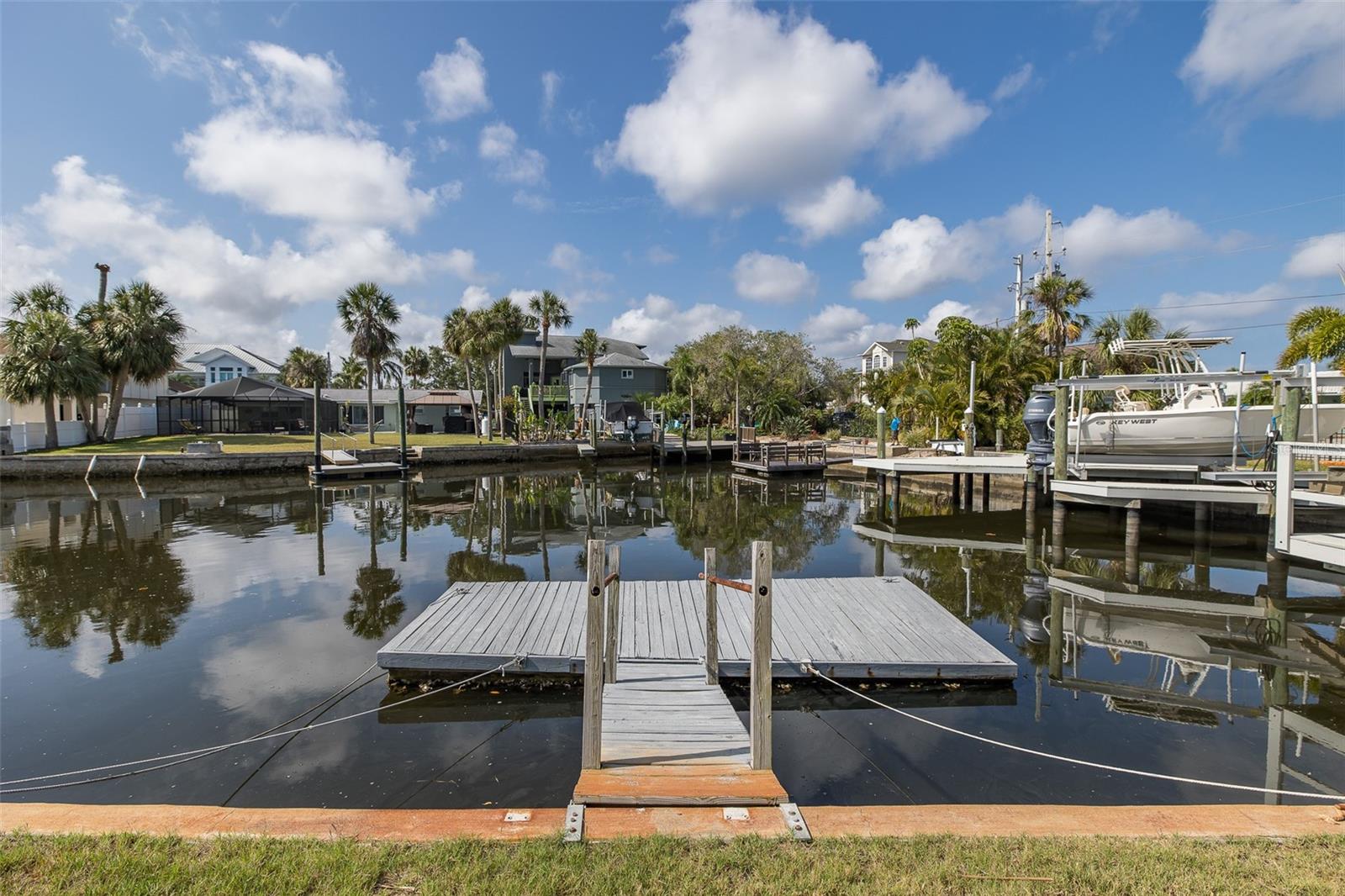 Floating dock