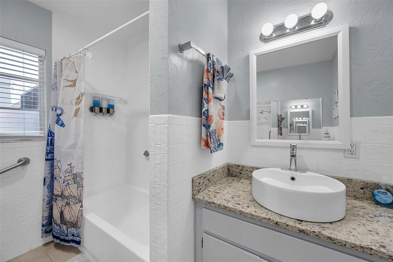 Main Bath 1