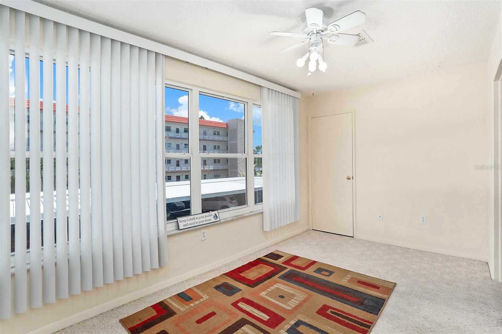 Great extra room for a study, tv den, guest daybed or maybe even an art studio!