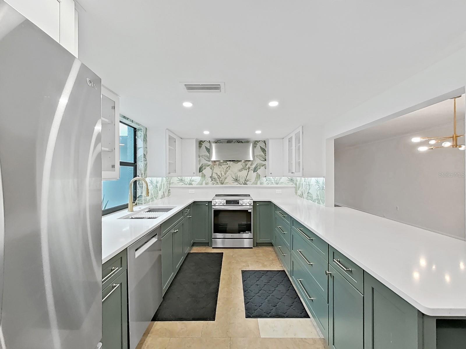 Updated Kitchen in 2024. Quartz counters - everything NEW!