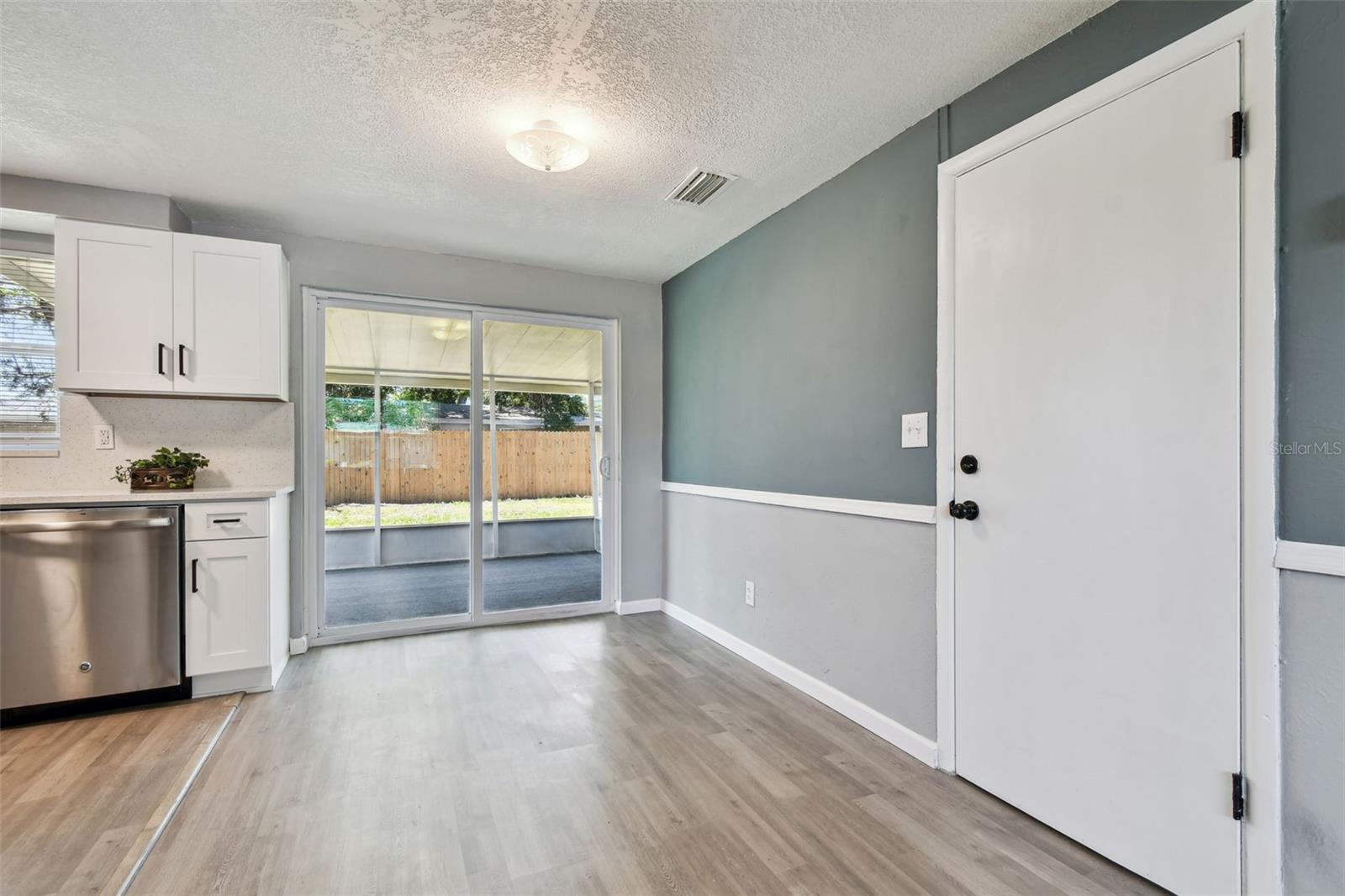 Dining Rm & kitchen