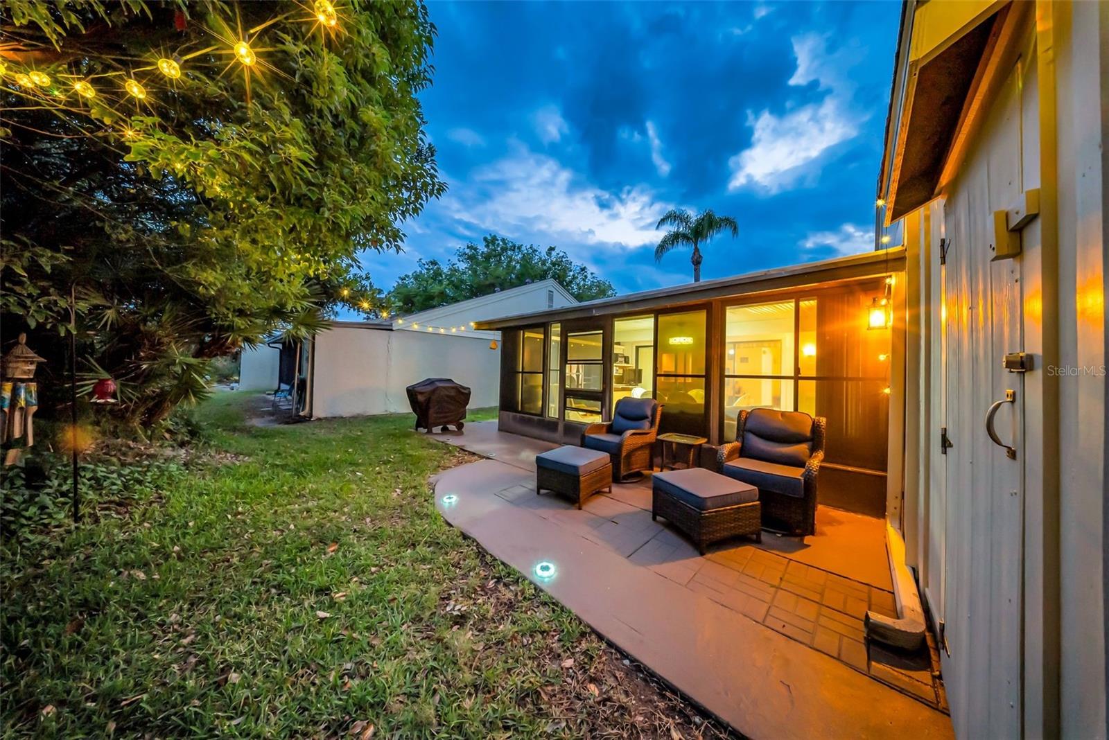 This villa is one of only a few where you have NO neighbors behind you allowing maximum privacy!