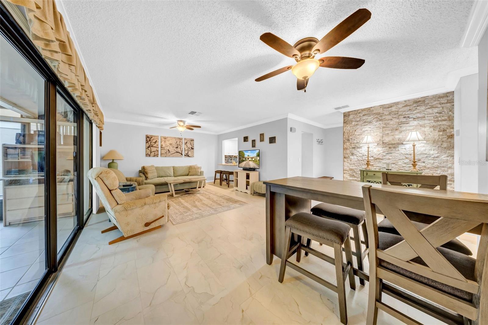 Living/Dining Room