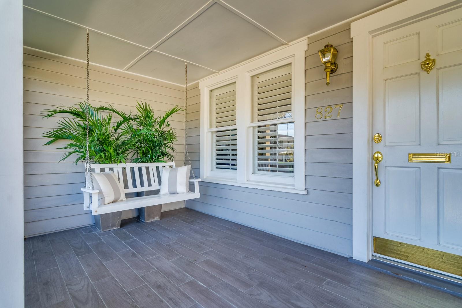 Front porch swing
