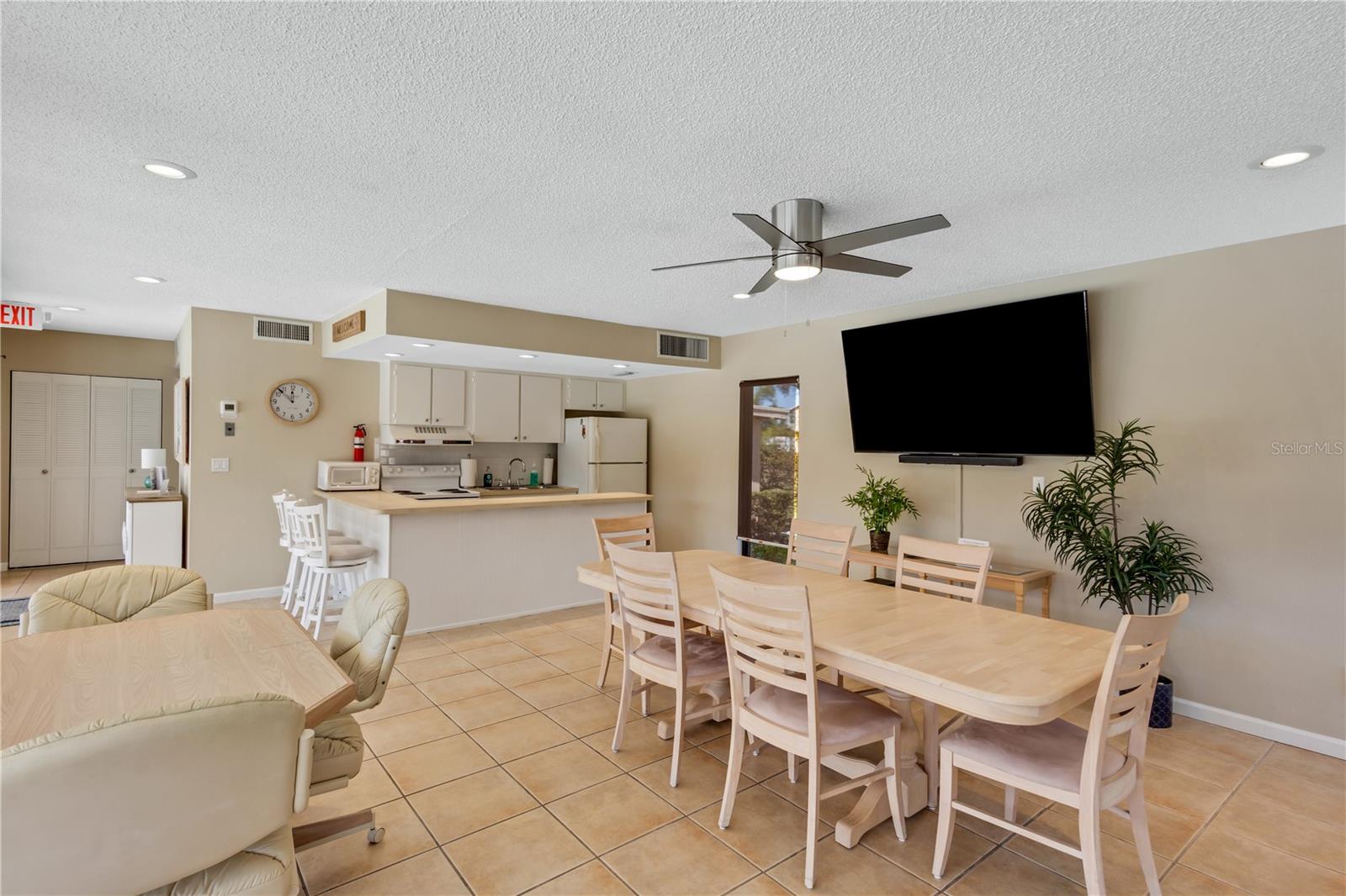 Clubhouse/Kitchen Area