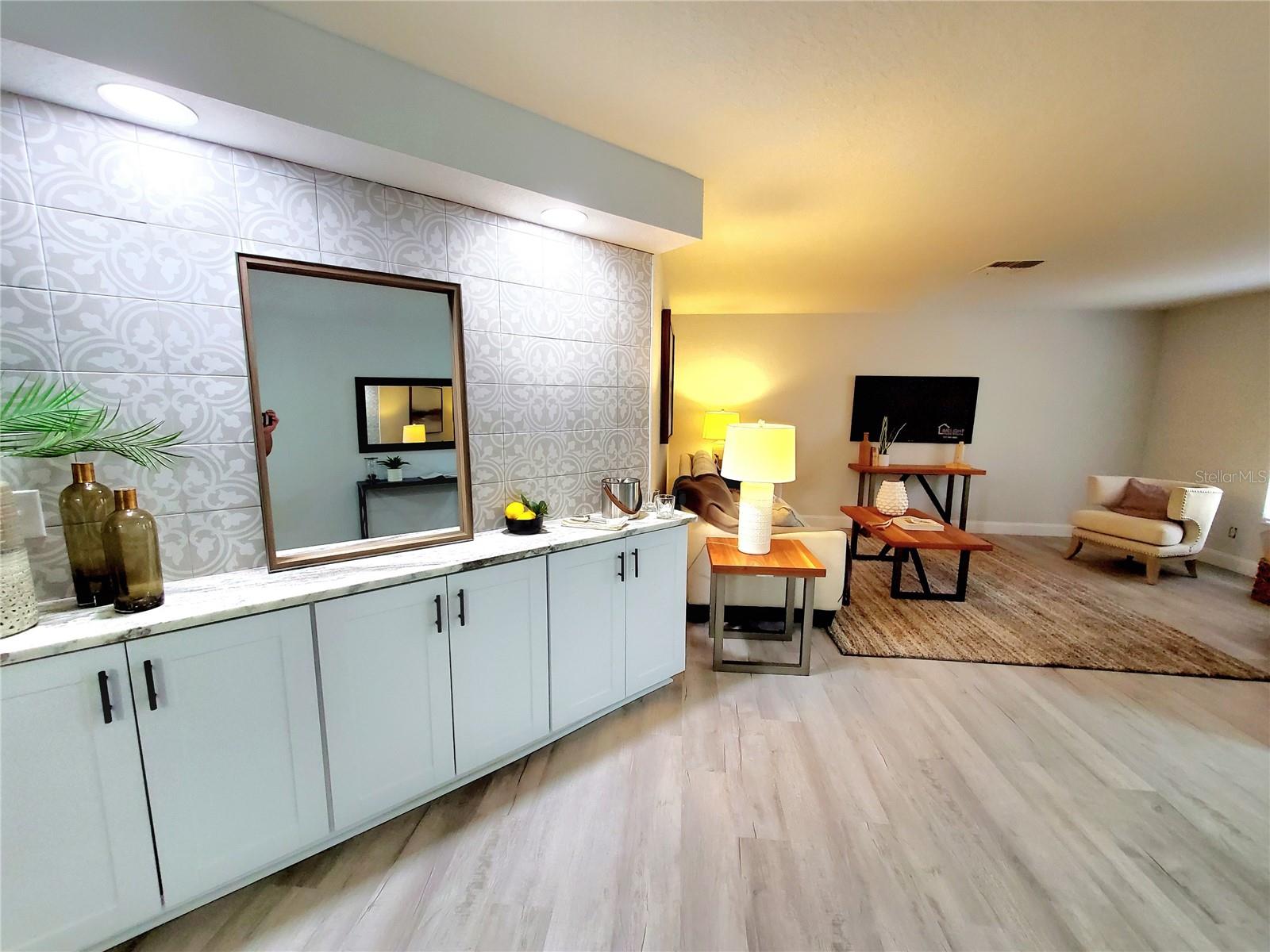 STYLISH DECOR